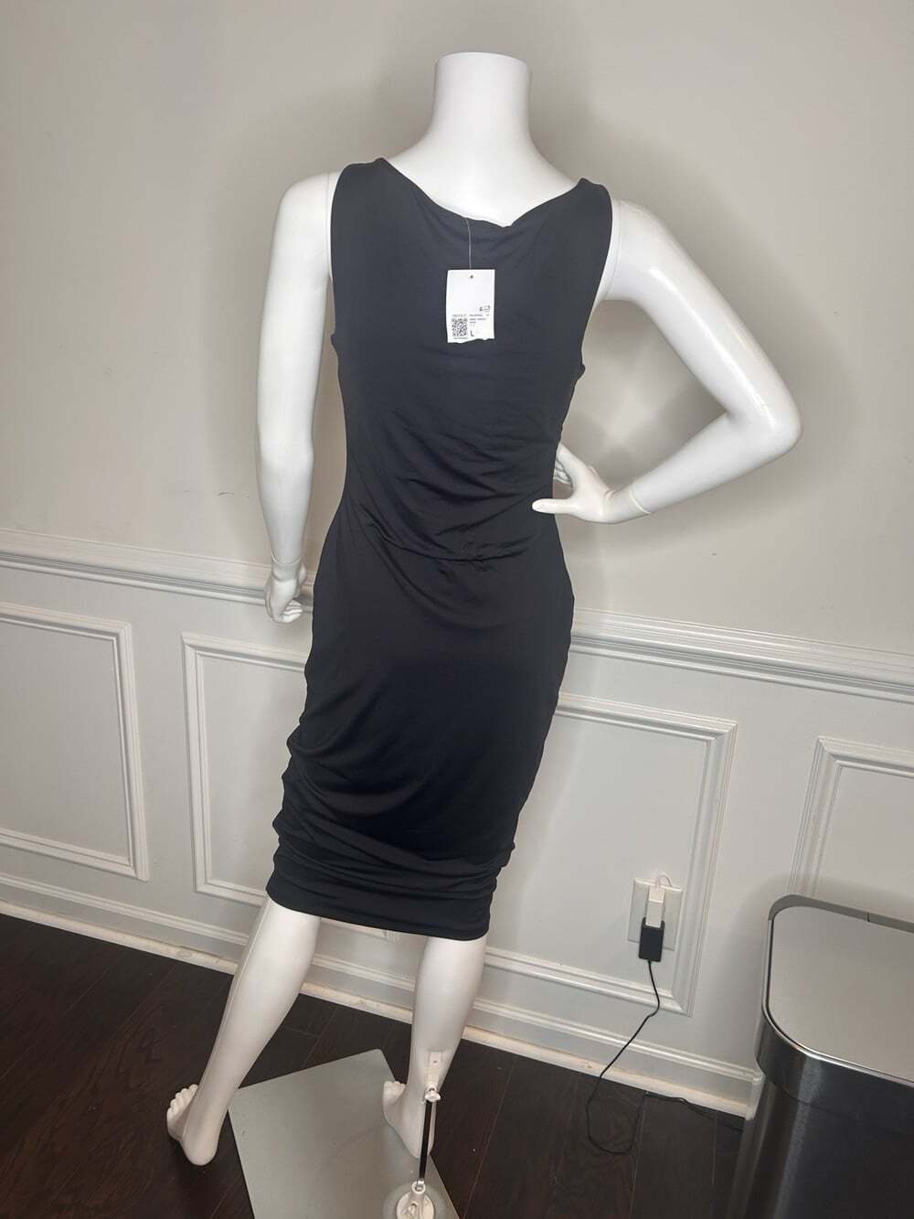 Forever 21 Women’s Black Tank Dress, Large - Picture 2 of 6